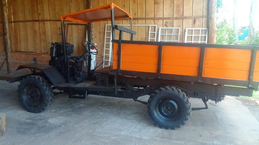 Carreta traçada e reduzida direção hidráulica 1 pistão